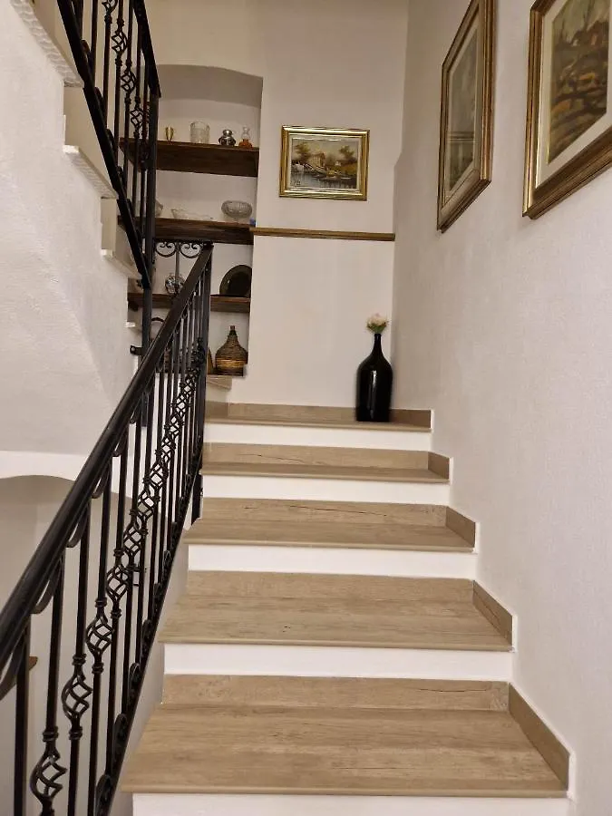 Apartment Affitta Camere Filomena Scano Montiferro Italy